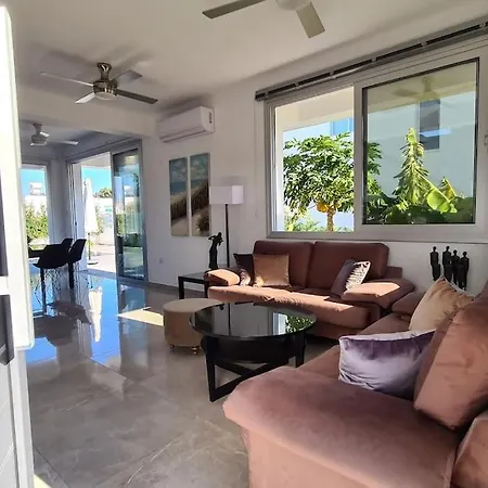 Villa, Swimming Pool, Bbq Grill, 3 Bedrooms, Near Beach Villa *