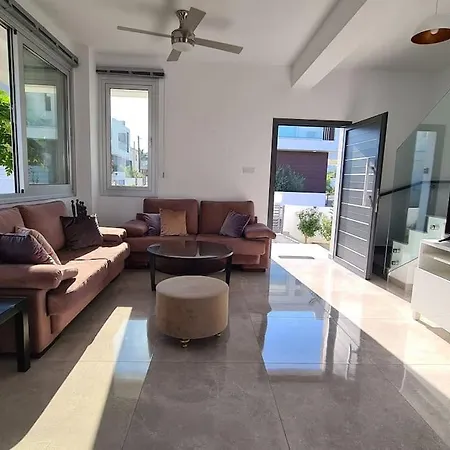 Villa, Swimming Pool, Bbq Grill, 3 Bedrooms, Near Beach Villa